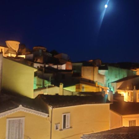 Casa Vacanze Piazza Apartment 2 Sant'Andrea di Conza Екстериор снимка
