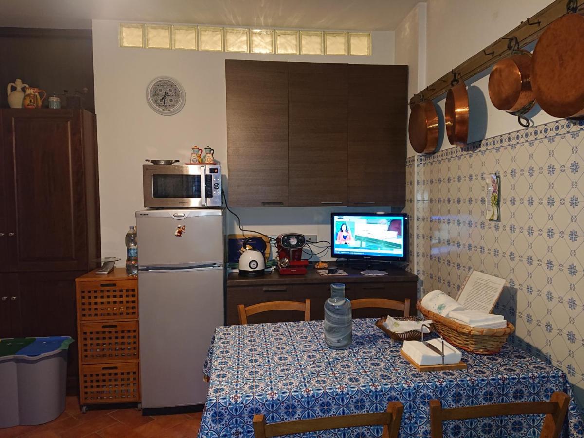Casa Vacanze Piazza Apartment 2 Sant'Andrea di Conza Екстериор снимка